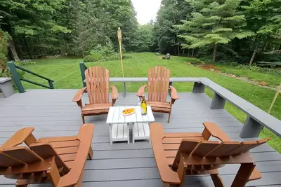 Image de Cozy chalet minutes from Okemo Mtn & Vast