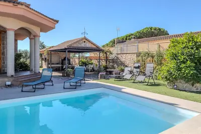 Image de Charmante villa avec piscine entre mer et montagne