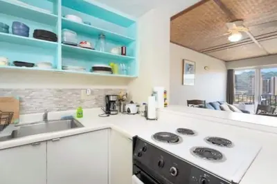 Image de Charming 2-bedroom apartment in Honolulu with Ac, WiFi parking