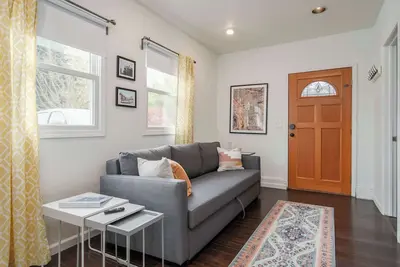 Image de #StayinMyDistrict Kenton Private Guest House