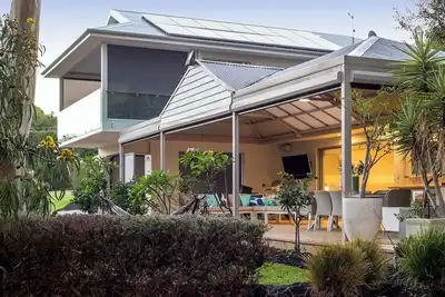 Image de Robin Retreat by the Park - Close to the beach!