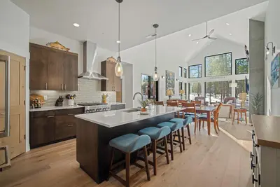 Forestbrook Escape with Ping Pong, Firepit & Hot Tub