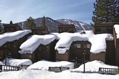 Image de 3| Northstar California Lodge | Lux Stay | Concierge | Ski