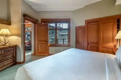 Image de Great Condo Snowmass, Ski-In\/Out, Hot Tub, Pool!