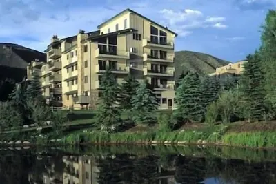 Image de Falcon Point, Ski, Pool, Hot Tub, Fireplace, Gym, Ski Locker, Sauna
