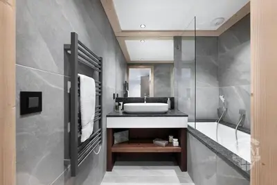 Image de Wifi, vue village, piscine, sauna, hammam, balcon, parking, télévision, casier à ski, 37m², Valmorel