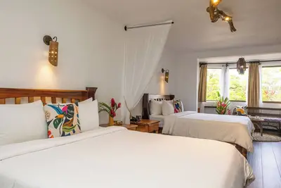 Image de Family-Sized Condo in Manuel Antonio – Perfect Central Location!