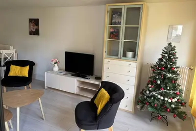 Image de Gite la Briquette 6 personnes proche Rer D. Paris à 30 min.