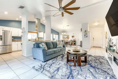 Image de Sacramento Home w/ Pool Near Dtwn: Pets Welcome!