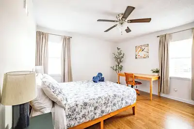 Image de Home Gym | Walk-in Shower | Spacious 3br