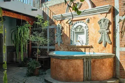 Image de Historic colonial house in the center of Antigua