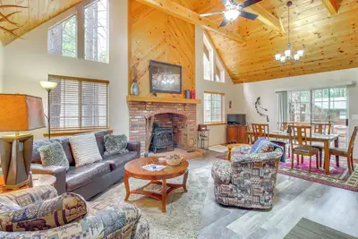 Image de 4 Mi to Lake: Pet-Friendly Cabin in Pinetop