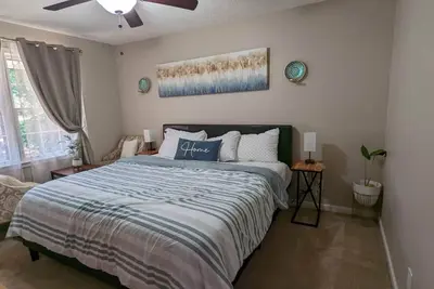 Image de 1303 Colony Dr Marietta - Full Home