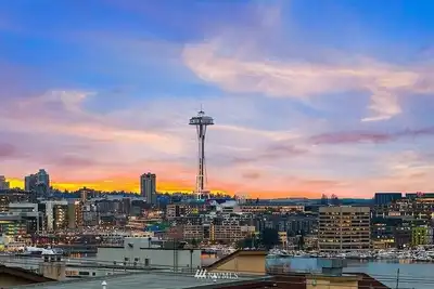 Image de Stunning 3b2b w/ Lake Union & Space Needle View
