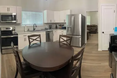 Image de Newly Remodeled 3-Br in heart of Marion