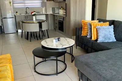 Image de Charming City Apartment with Modern Comforts perfect for an urban retreat