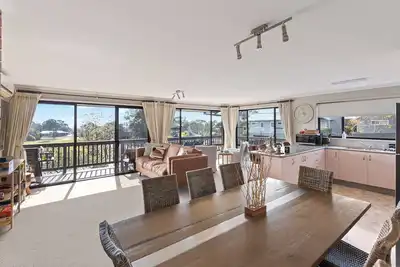 Image de Bangalee by the Sea. \nReconnect with family friends at beautiful Pambula Beach.