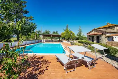 Image de Timeless 19th-Century Villa w\/ Private Pool Oasis