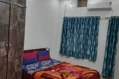 Image de Beautiful Room, Best Location, Friendly Host, Ac, Attached Bathroom, Kitchen