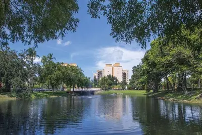 Image de Palm Aire Pompano Beach on golf course- 5 miles to the ocean