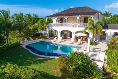 Howzat in St James by Personal Villas - Perfect for Relaxation