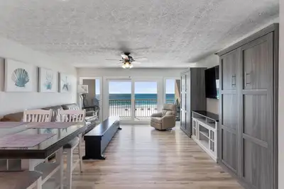 Image de Play in the sand & splash in the gorgeous waters! Relax! 213 Destin Seafarer