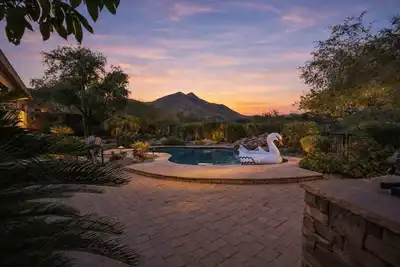 Image de Sunrise Retreat-Mtn Views-Pool-Snowbird Heaven
