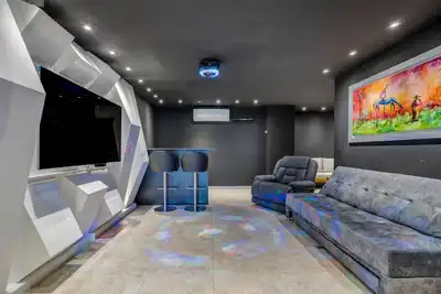 Image de Luxury 3br Retreat, Private Jacuzzi, Nightclub and Ac