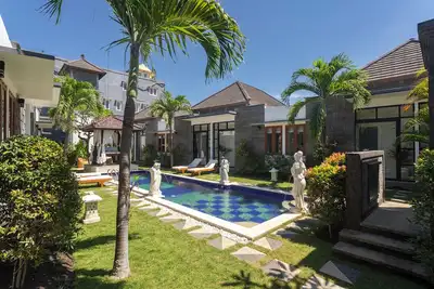 Image de Emy Sanur