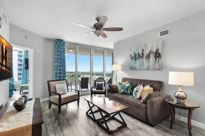 Image de 🌴Lagoon Pool View~ Palms 2715 ~ Nearby Beach☀️