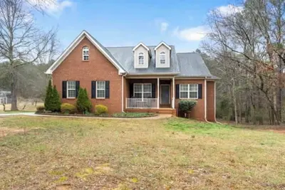 Image de Charming 3-bedroom house with WiFi and Ac in delightful McDonough