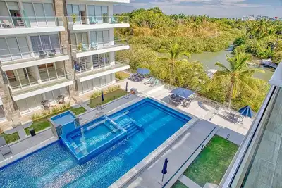 Image de Chic 2-bedroom condo, WiFi, in wonderful Nuevo Vallarta, 3mn to the Beach