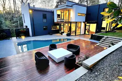 Image de Hi End Buckhead House With Pool.
