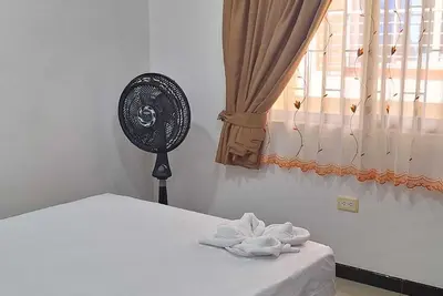 Apartamento Amoblado. Hospedaje Ideal Para Familias o Grupo de 6 Personas