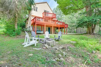 Image de Pet-Friendly Home w/ Beach in Northville!