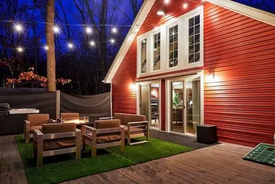 Image de Pocono Cove w/ Hot Tub + FirePit + Home Theater + Game Room + More