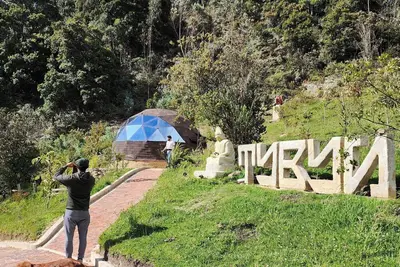 Image de Bungalow en Medio de la Cordillera Oriental de los Andes