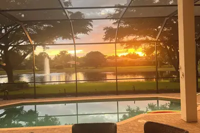 Image de Located in Estero in community of Belle Largo -Pool -Lake 4 mi to Coconut Point