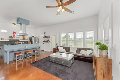 Image de Charming Country Retreat Near Winery, and Brewery
