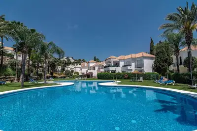 Image de Refined Living in this 2 bedroom in Nueva AndalucĂa