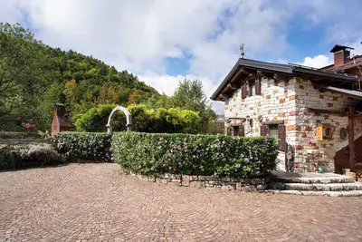Image de Chalet \"Baita Alabama\" avec vue sur les montagnes, terrasse privée et Wi-Fi