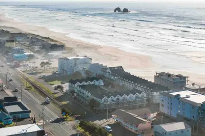 Image de Fantastic Rockaway Townhome, Steps From Beach, Wonderful Layout, Next to Food, Drinks, and Fun