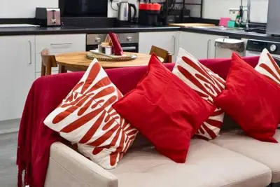 Bridge Street Haven:Chic 1br Retreat in Birmingham