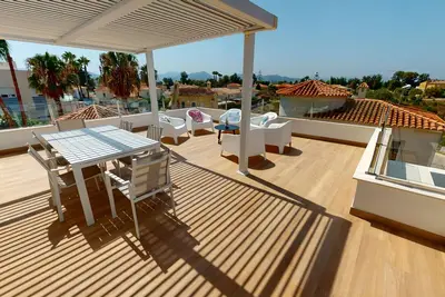 Image de Sunset by On Travel