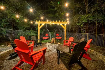 Image de Arts District★Theatre★Arcade★Hot Tub★5 min to Downtown