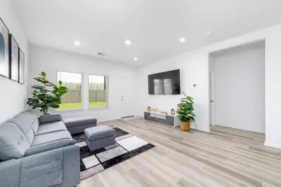 Image de Freshly Built 4br, 2. 5-Bath Home in North Houston