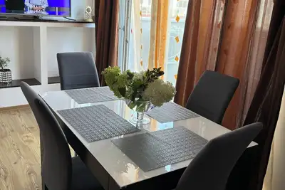 Image de Charming 2-bedroom apartment with Ac, WiFi in superb Arad