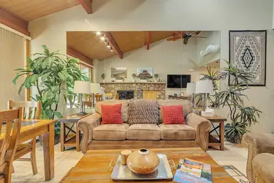 Image de Sedona Oak Creek Canyon Cottage: A cozy 2br retreat near stunning canyon views.