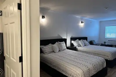 Image de Newly Renovated! Cozy 1-bedroom condo with fireplace at Shanty Creek Resort