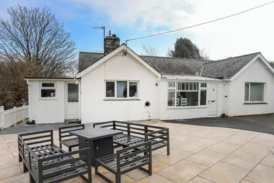 Image de Rhedyn, pet friendly, country holiday cottage in Llanbedrog